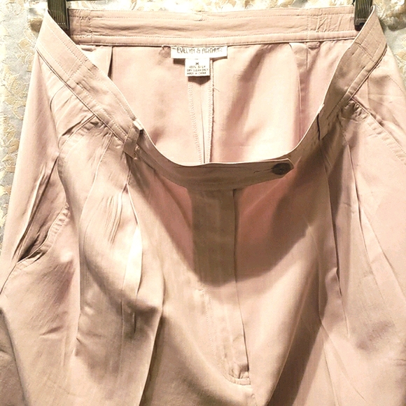 100% SILK EVELYN & ARTHUR  TAN SHORTS SZ M - Picture 7 of 7
